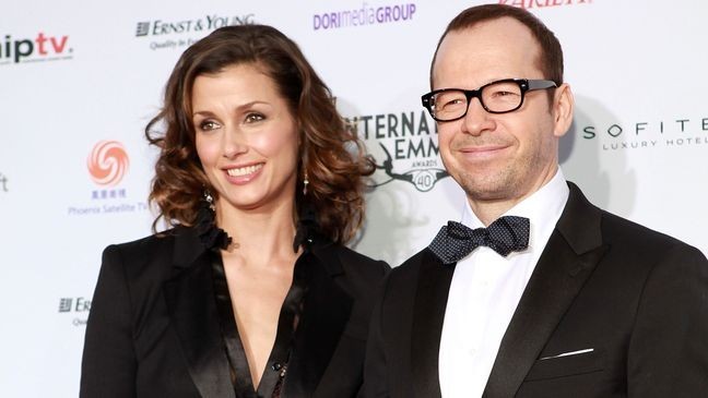Actors Bridget Moynahan (L) and Donnie Wahlberg (Photo by Robin Marchant/Getty Images)